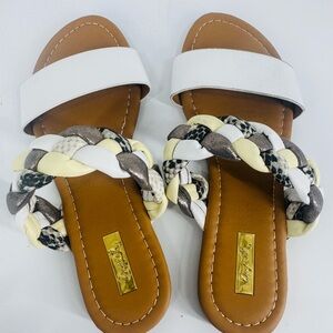 Qupid women’s sliders sandals size 7.5 new